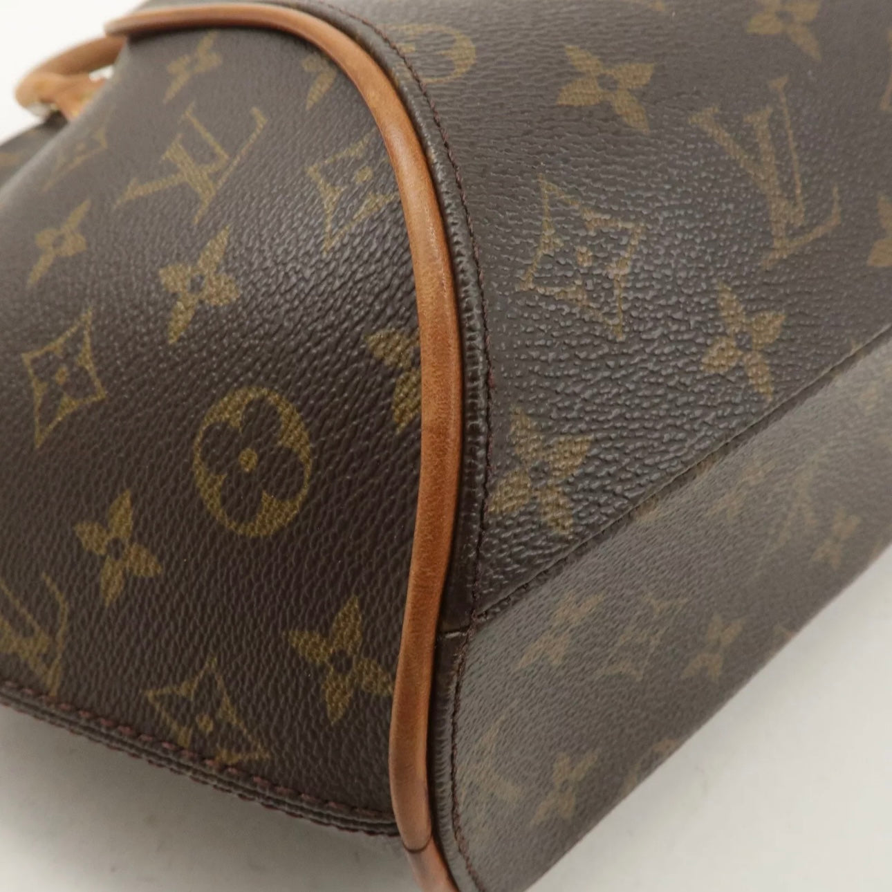 Louis Vuitton Monogram Ellipse MM Hand Bag