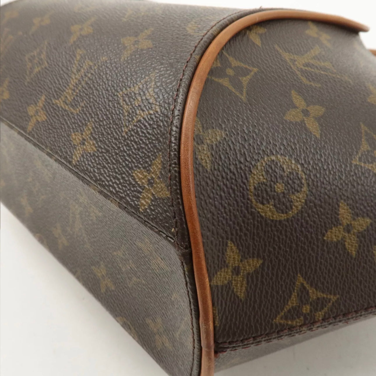 Louis Vuitton Monogram Ellipse MM Hand Bag